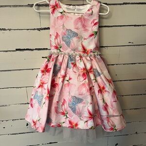 Floral Pink 4T Girls Dress with Butterfly Accents. Perfect for Easter or Summer!